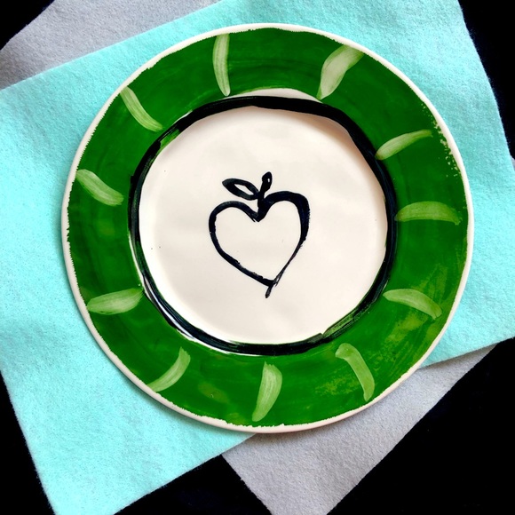 Anthropologie Plate, Heart Apple 🍏 - Picture 2 of 4